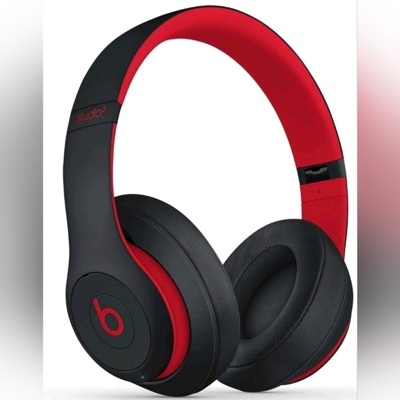 Open Box Brand New Never Used Dre Beats Studio 3 Over Ear Noise Canceling - Picture 1 of 7